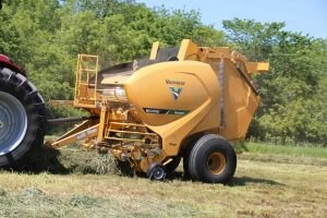 Vermeer 604 PRO Silage Baler